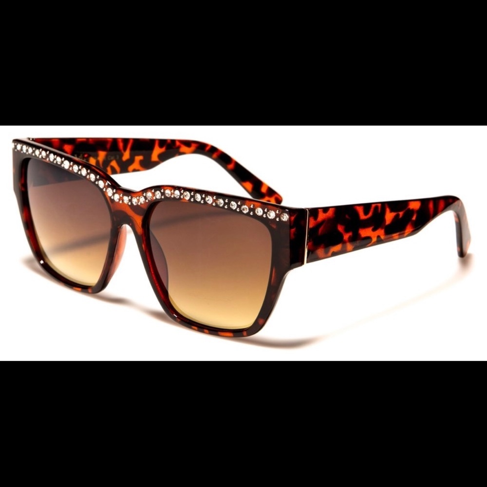 Sunglasses - Picture 3 of 4